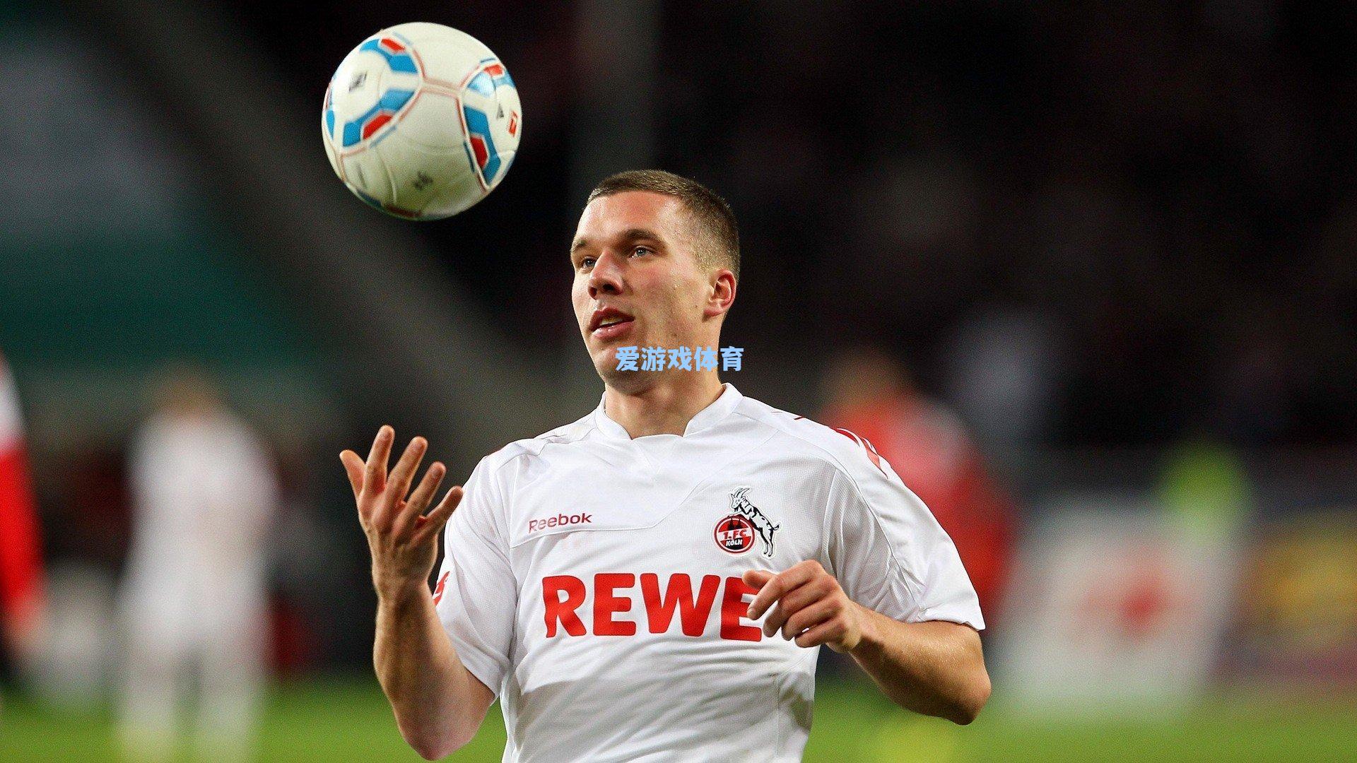 曼城客场失利风波再起 瓜迪奥拉赛后与场边工作人员发生争执