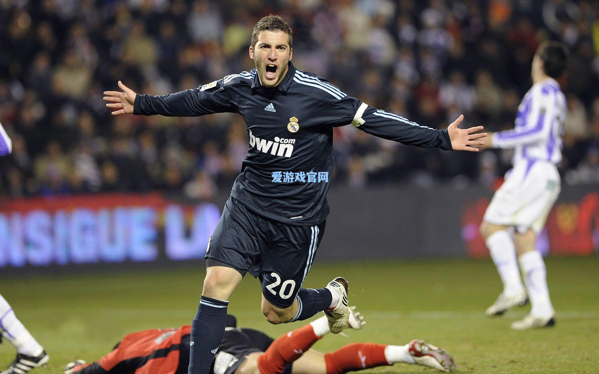 哈登盛赞克尼佩尔投射致命 黄蜂新援成夏洛特重建关键拼图